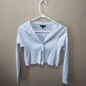 Woman’s Kendall & Kylie baby blue button up crop cardigan size XS